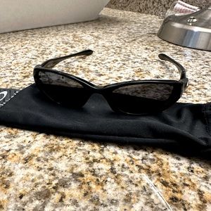Ladies Black Haylon Oakley Sunglasses
